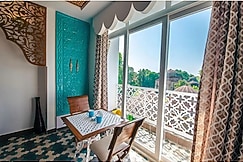 HKV Luxury Vibes Stay, Greater Noida