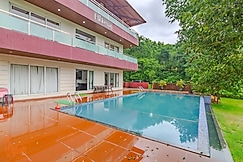 Hideaway Villa, Karjat