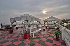 Hotel Salty Waves Baga, Goa