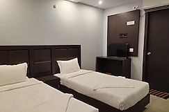 IMF: HOTEL, BANQUET, Patna