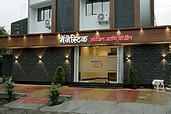 Hotel Majestic, Palghar
