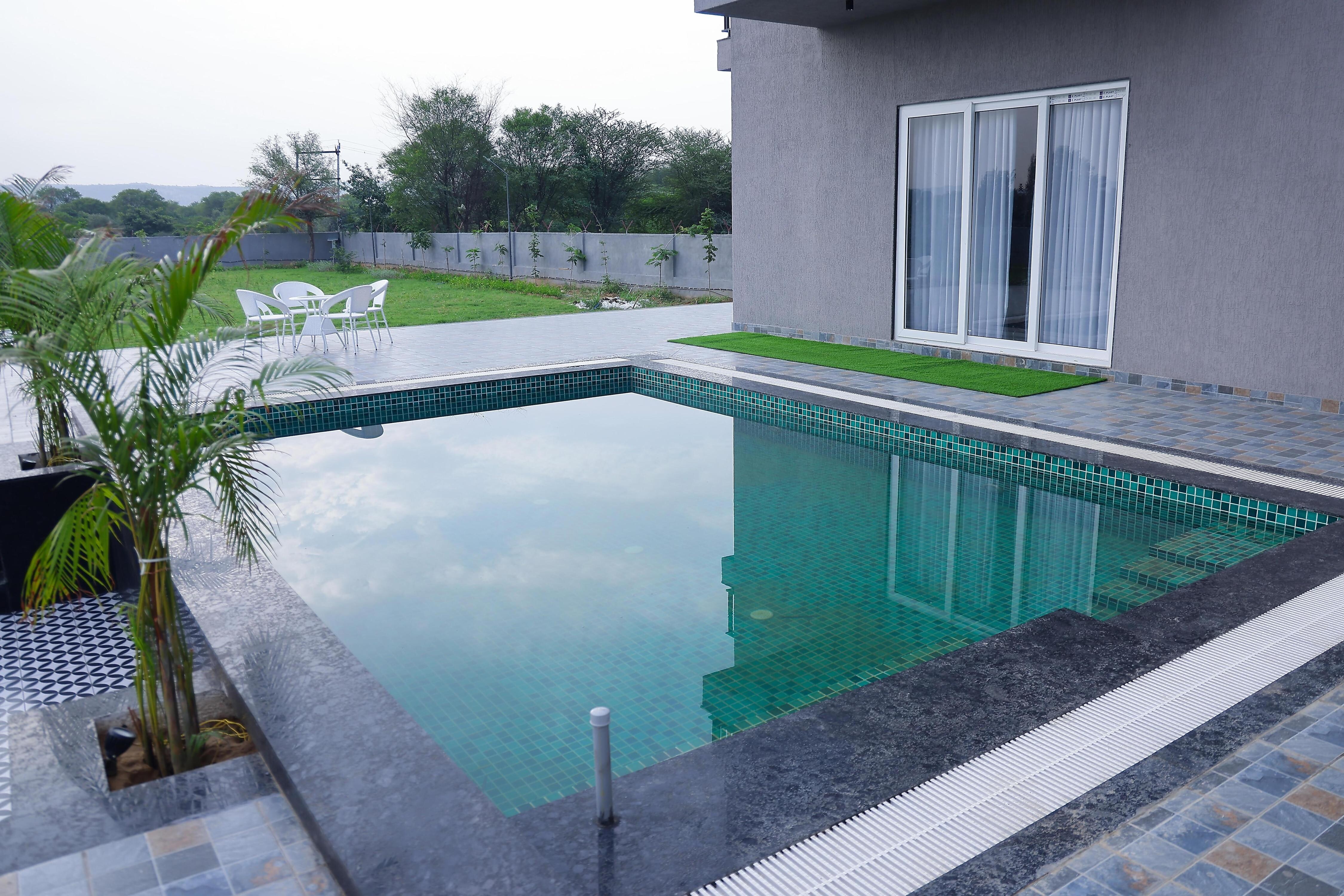 Ultra Luxury 3 BHK Laurels Pool Villa 𝗕𝗢𝗢𝗞 Jaipur Farm House 𝘄𝗶𝘁𝗵 𝗙𝗥𝗘𝗘 ...