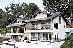 Upper Deck, Panthalur