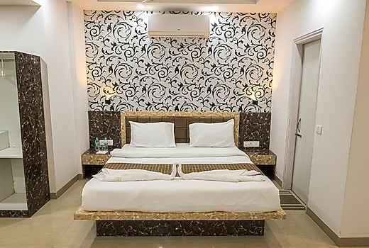 Sairaah Golden Suites