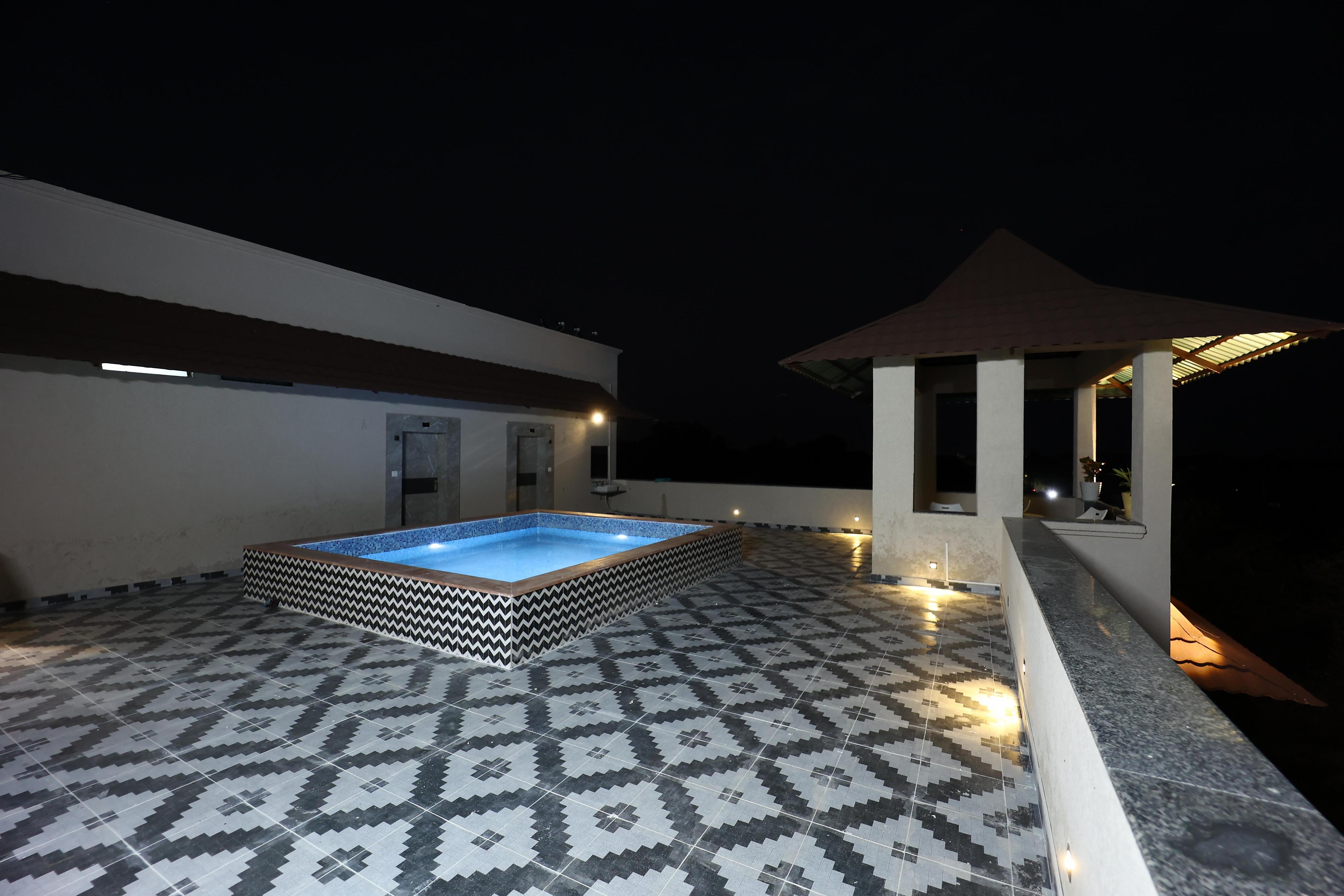 New Royal Orbit Hotel And Restaurant - Tap to explore photos