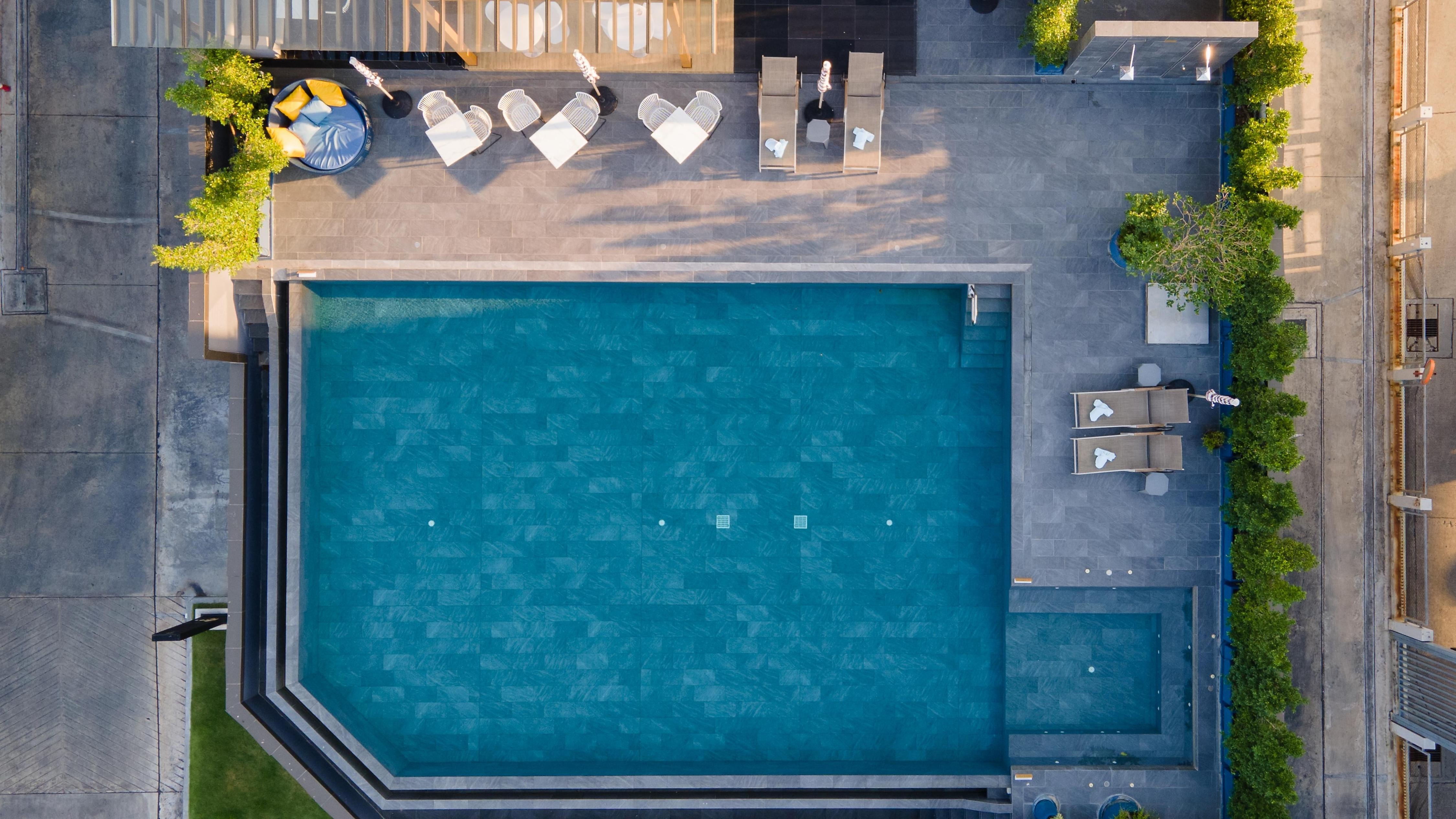 Thaya Hotel Bangkok - Tap to explore photos