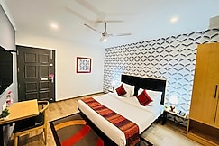 Qotel Comfort Chattarpur - Near Chattarpur Metro, Delhi