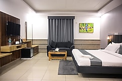 Raj Residency Gurgaon, Delhi