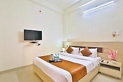 Gulmohar Inn, Lucknow