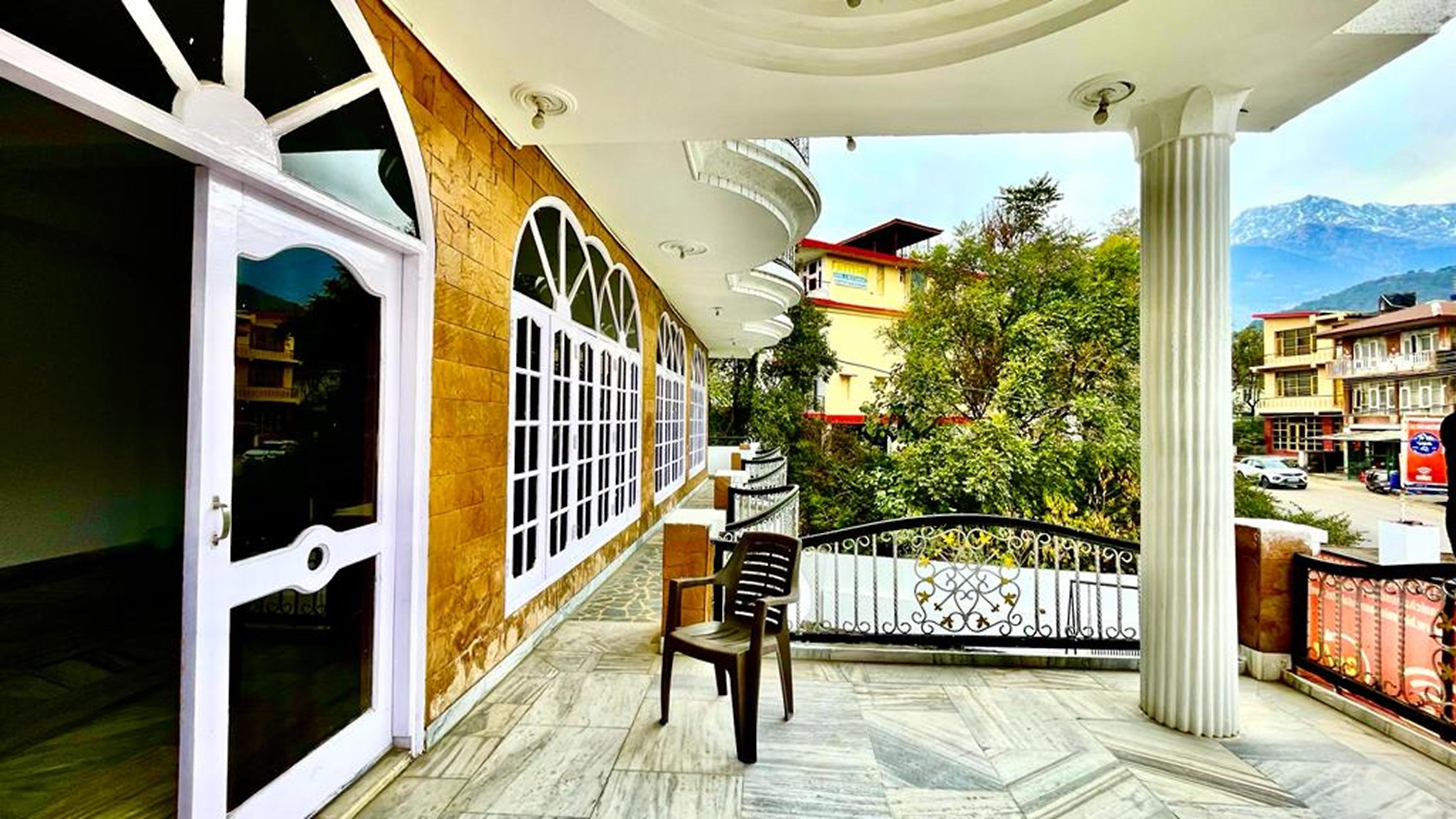 Hotel Himani Chamunda - Tap to explore photos