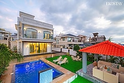 EKOSTAY  - Cliffside Villa, Lonavala