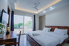 Lime tree Hotel Golf Course Extension, Gurgaon