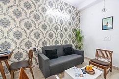 Homlee-Vintage 2BHK-NDLS-Lift-Bharat Mandapam, Delhi