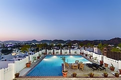 Hotel Rudrakripa with Rooftop Pool, Udaipur