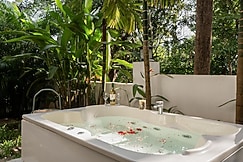 La Tierra Viva 3BHK Private Garden Apartment in Assagaon, Goa