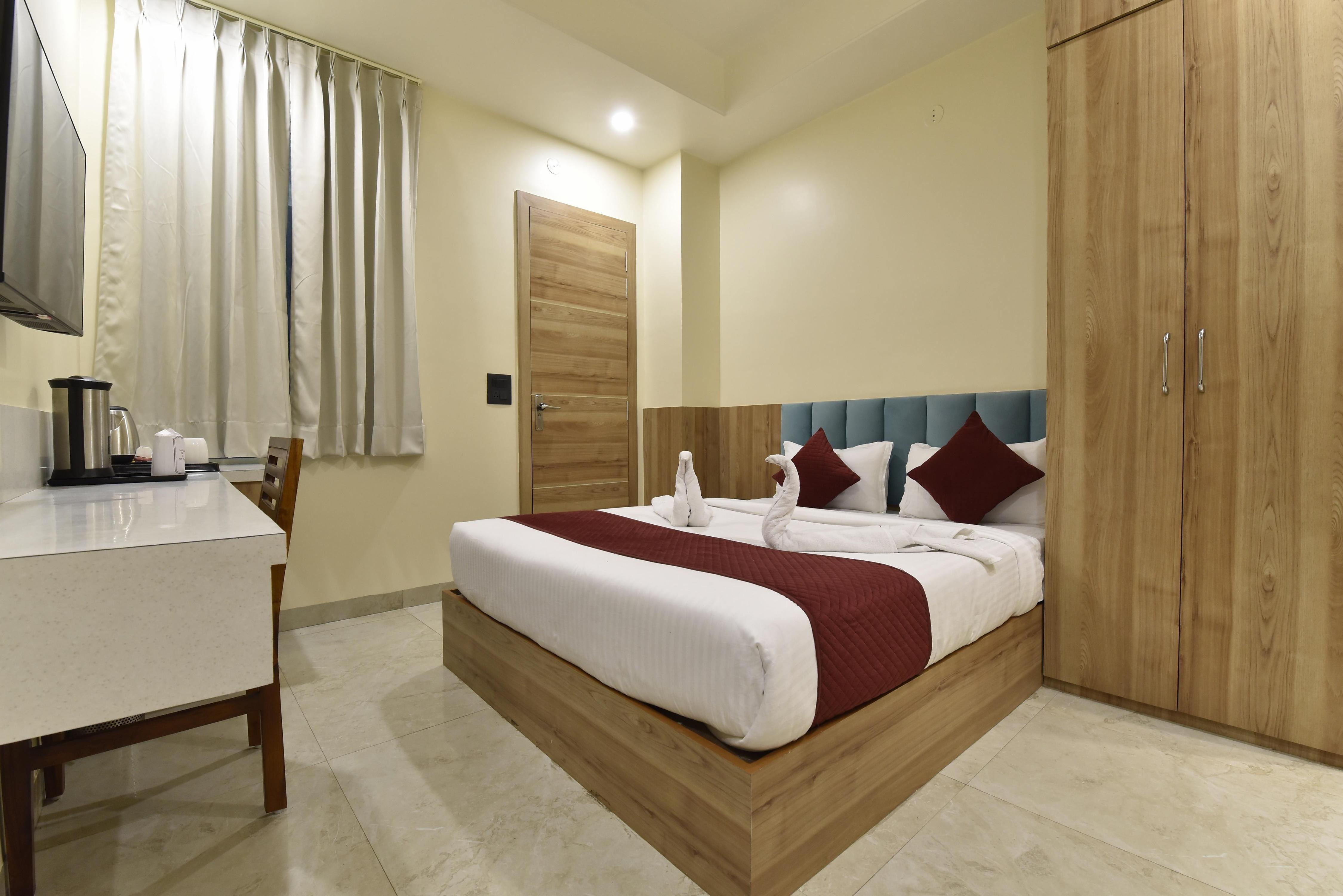 Hotel Anju Shree inn - Near Jaipur Airport Terminal 1 - Tap to explore photos