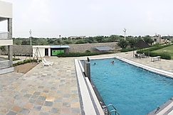 Jawai Thar Resort, Falna
