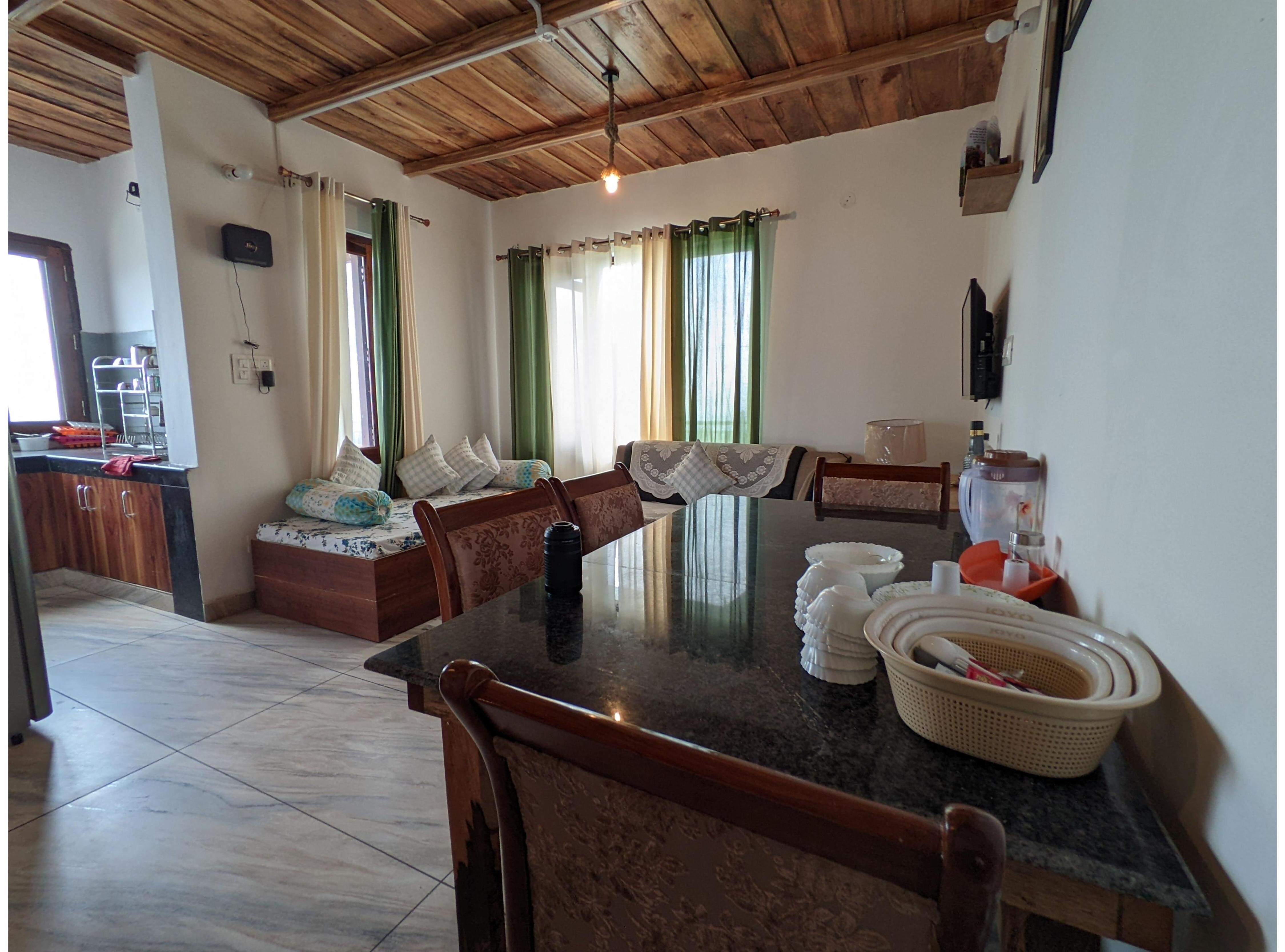 Mountain View Haven Villa - Gauri Sadan Homestay - Tap to explore photos