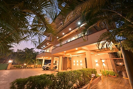 S2 Premium Villa Lonavala 4BHK- Pvt Swimming Pool, Jacuzzi and Snooker Table
