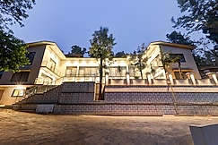 3BHK Arlington Crown by The Rentalgram, Mahabaleshwar