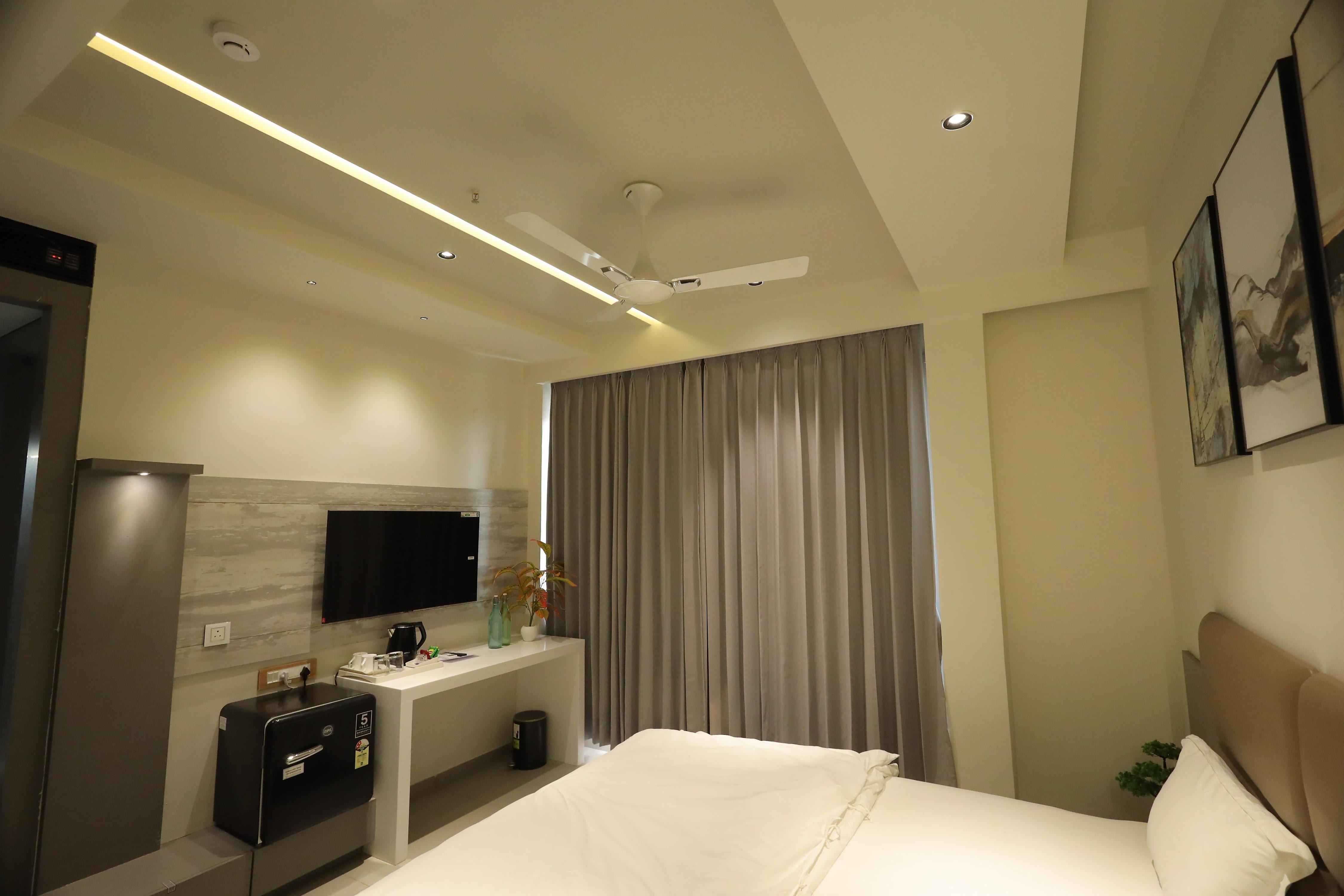 Ananta Suits  Gondal - Tap to explore photos