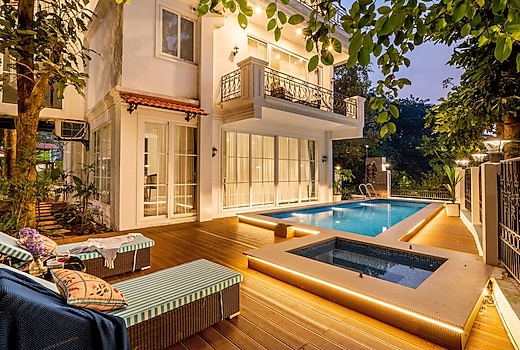 ELIVAAS Prive Suntuarios Casa Ivy | 4 BHK Villa With Pvt Pool, Gazebo & Lift