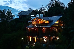 Rustic Roots, Manali