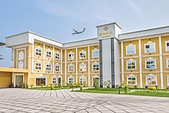 Esaa Airport Hotel, Cochin