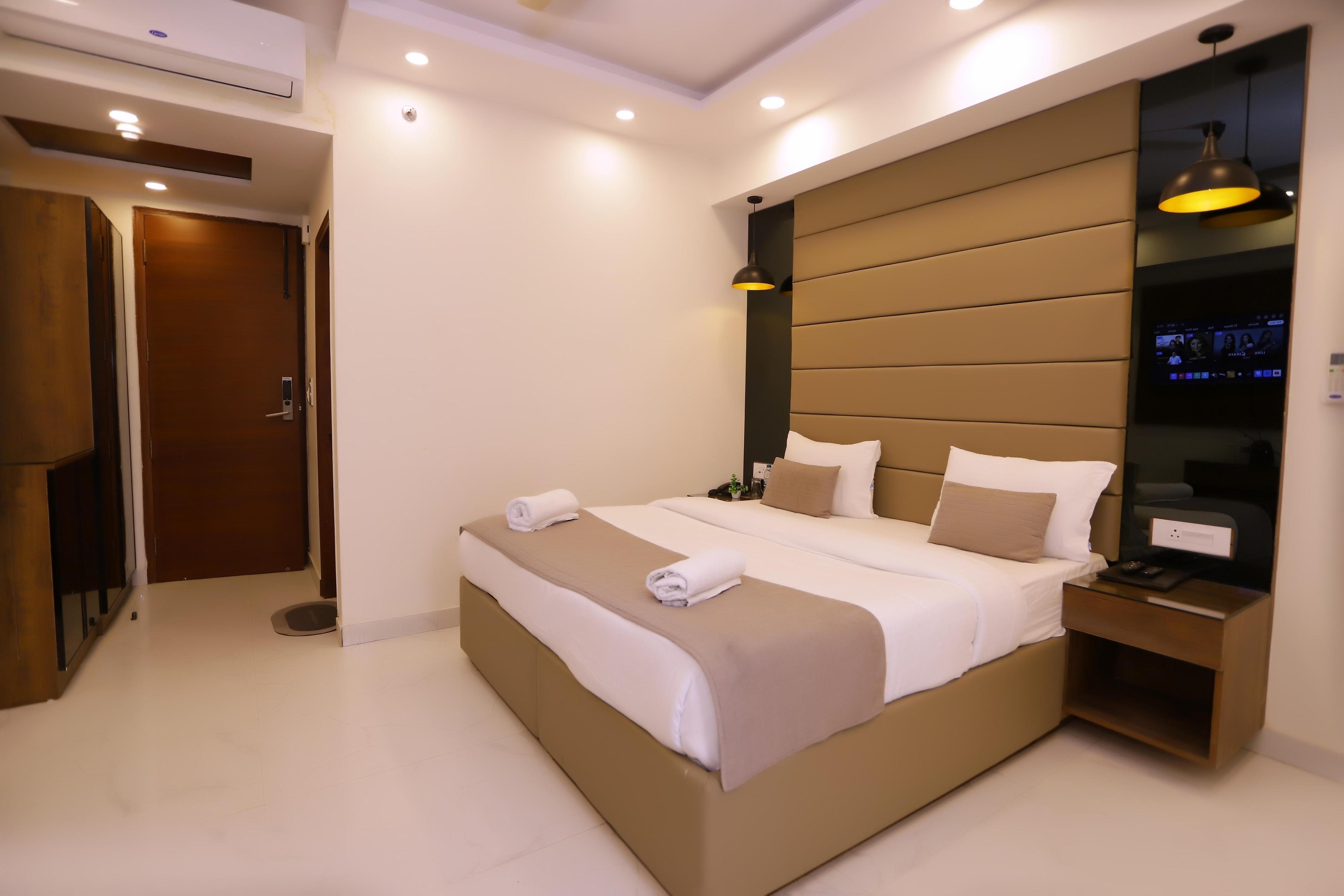 PK Boutique Hotel Noida Expressway - Tap to explore photos