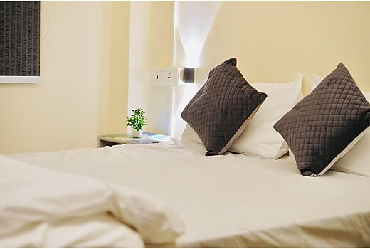 Holy River BNB | Near Temple & Ghats