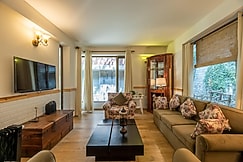 Modern 2BHK near Naini Lake  Rustic Retreat, Nainital