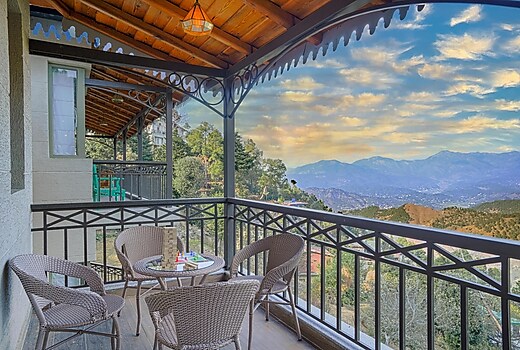 SaffronStays Edelweiss Estate: Amore