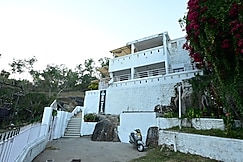 The Abu Villa, Mount Abu