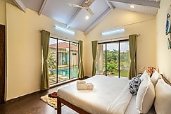 SaffronStays MangiFerra Villa, Karjat