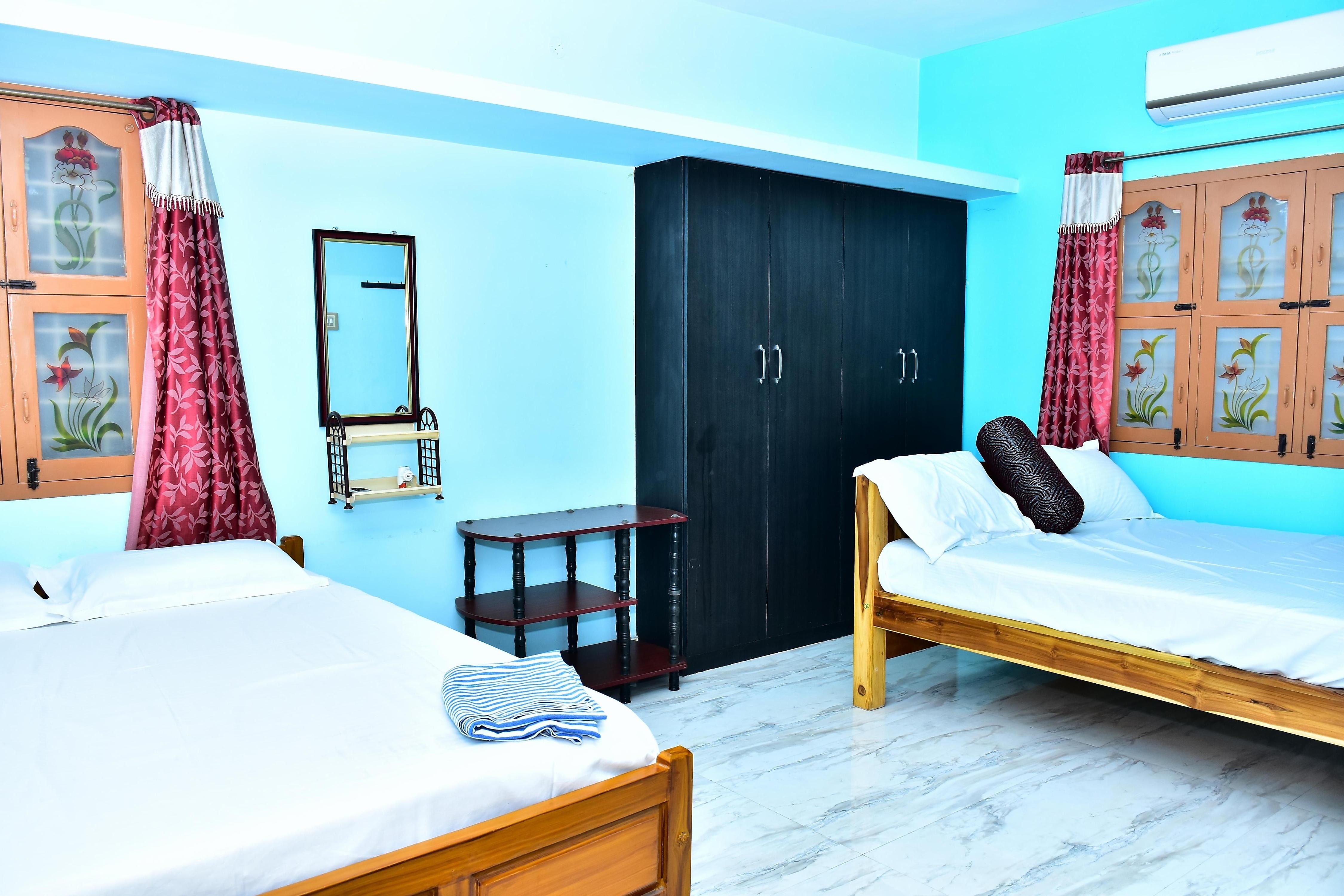 NS RESIDENCY AND ROOMS - Tap to explore photos