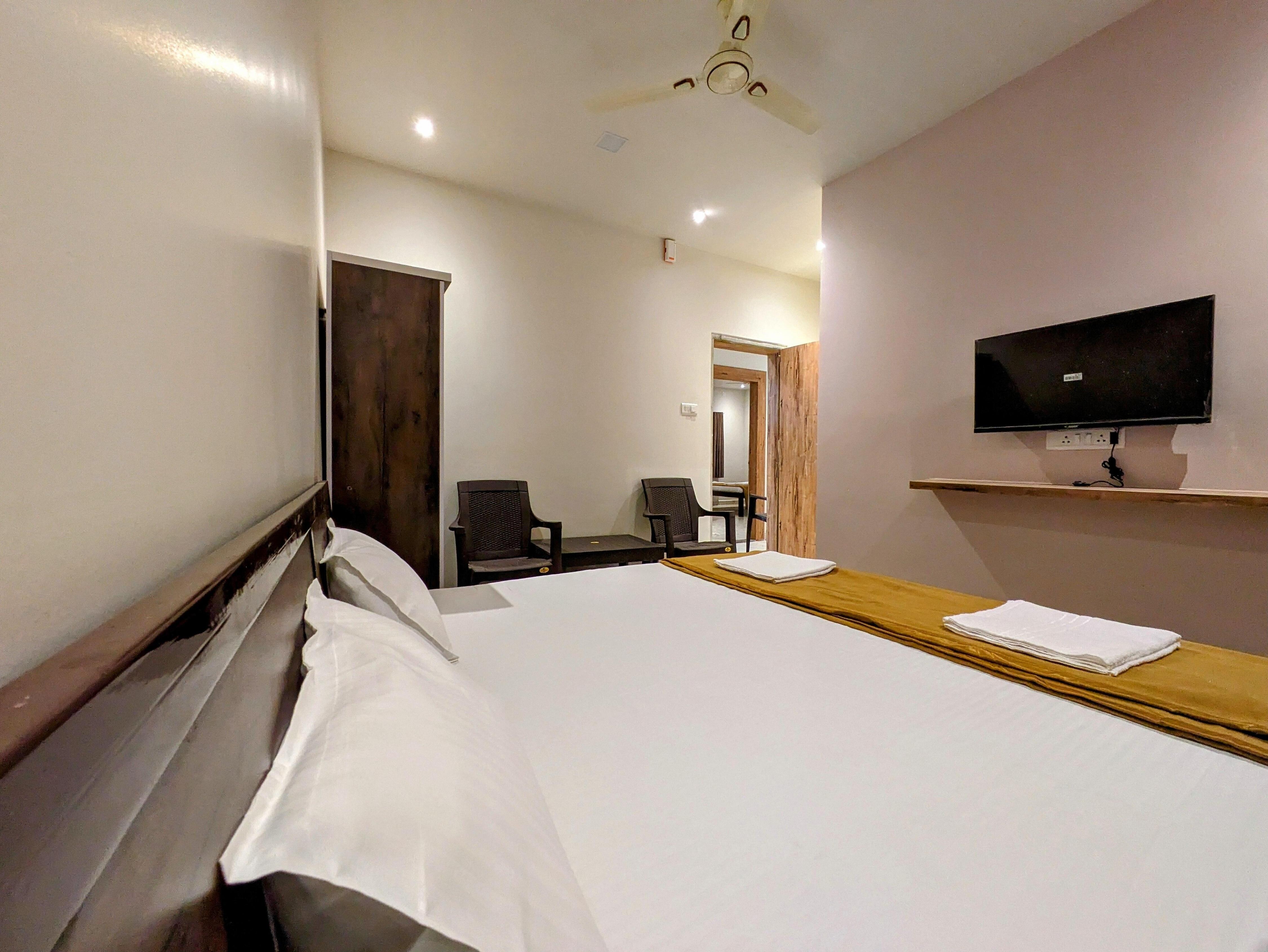 Hotel Madhusudan Executive 5