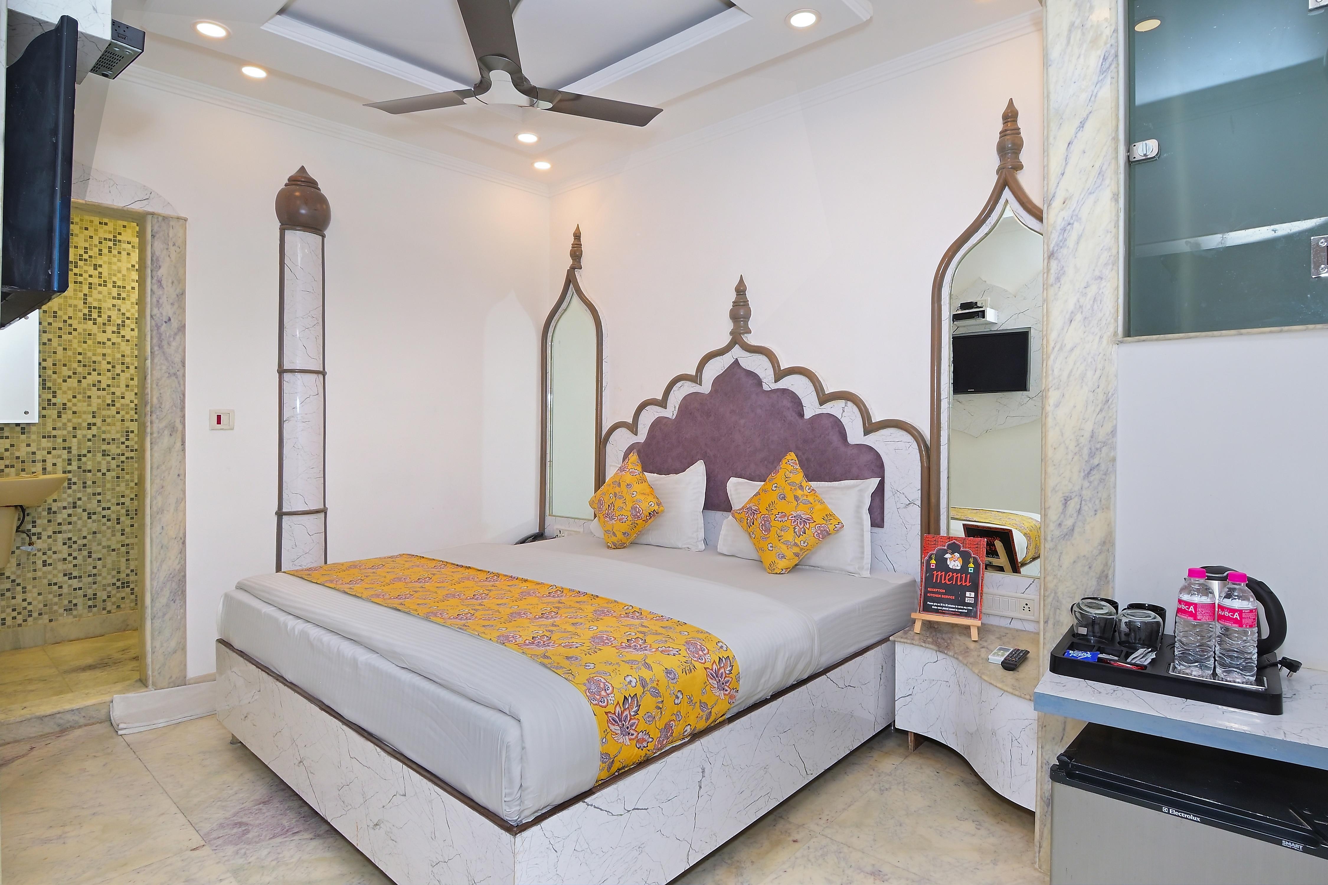 Hotel Natraj Yes Please near New Delhi Railway Station - Tap to explore photos