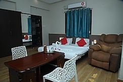 Gold Horn Hotel, Hyderabad