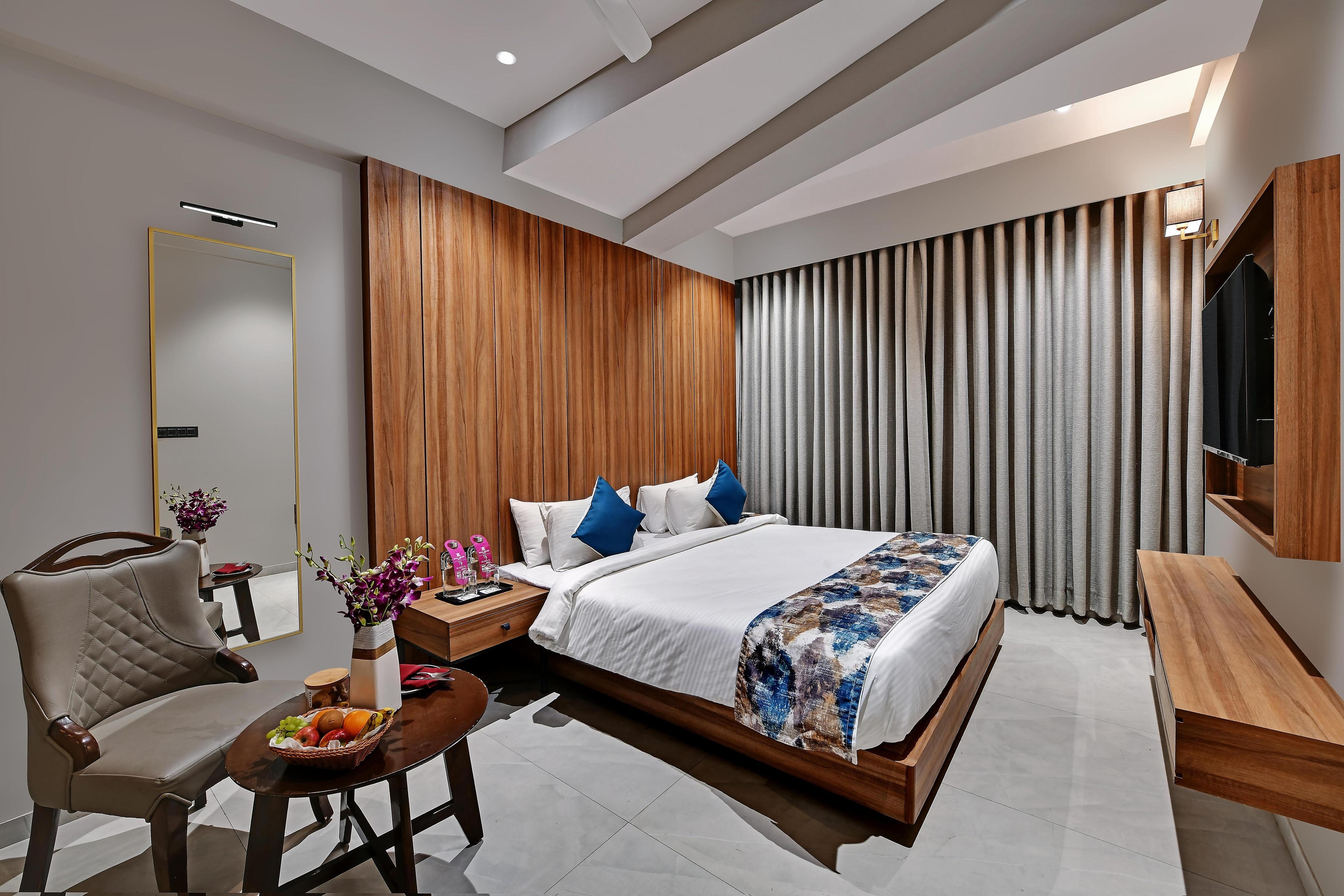 Regenta Inn Motikhavdi Jamnagar - Tap to explore photos