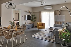 tisyastays | Large 1BHK with Pool , ClosetoBaga beach, Goa