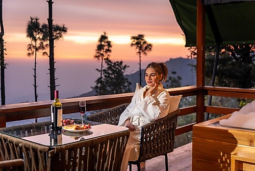 The Kingfisher Treehouse And Jacuzzi By Skydrift, Mussoorie