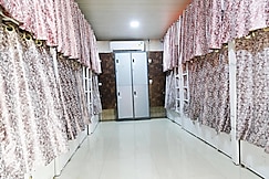 Sunnys Girls Hostel Malad, Mumbai