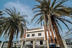 Hotel S D Grand Palace, Hathras