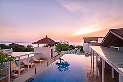 Kuta Beach Hotel, Bali