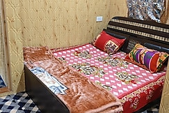 Magrray Guest House, Gulmarg