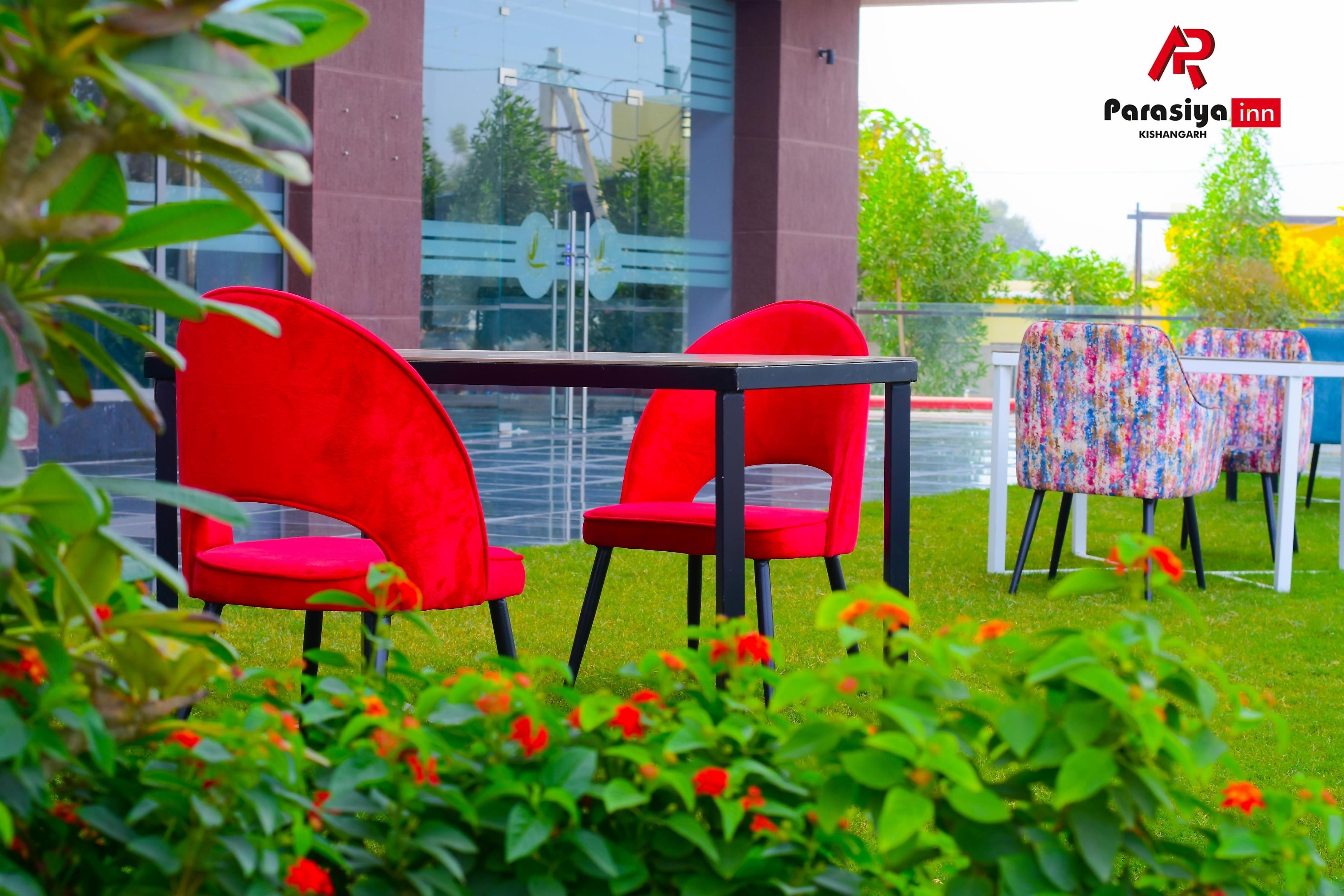 HOTEL PARASIYA INN - Tap to explore photos
