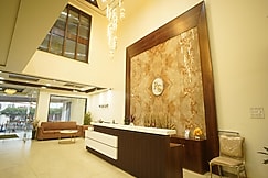 Hotel Rajshree, Guna