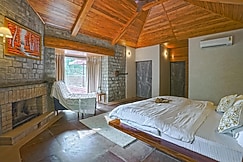 The Opulence | kasauli Luxury Stays, Solan