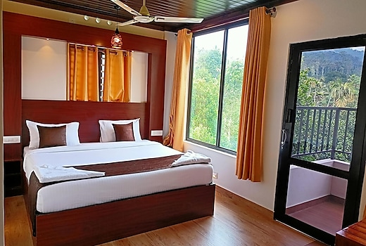 Stayberries Bougainvillea Munnar