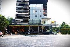 The Mansion Hotel and Banquet, Delhi